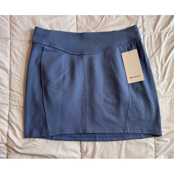 Lululemon Scuba High Rise Mini Skirt Oasis Blue XL NWT Activewear Athleisure - Picture 1 of 8